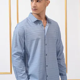 HIGHLANDER Men Horizontal Stripes Opaque Striped Casual Shirt image 3