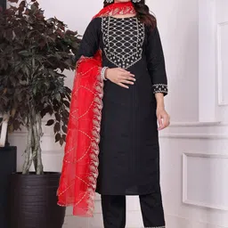 AVNISA ENTERPRISE Floral Yoke Design Thread Work Straight Kurta With Trousers & Dupatta-picture-11