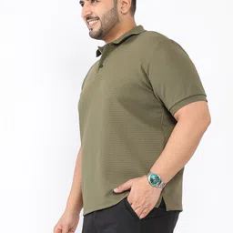 Instafab Plus Self Design Polo Collar Cotton Regular Fit Plus Size T-shirt image 3