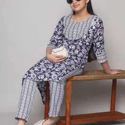 Bholukart Girls Floral Printed Regular Raw Silk Kurta with Trousers-picture-14
