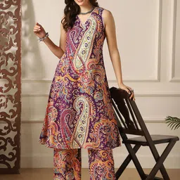 Globus Women Paisley Printed Regular Pure Cotton Kurta with Trousers-picture-15
