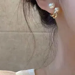 PolluxCraft Heart Shaped Studs Earrings image 5