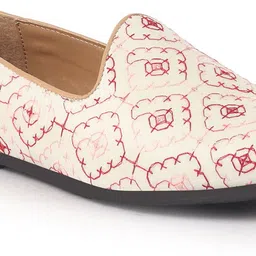 fausto Embroidered Ethnic Slip On Juttis and Mojaris for Wedding|Haldi Slip-On Shoe Mojaris For Men image 3