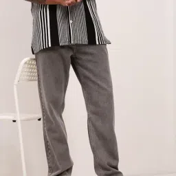 SHOWOFFFF Grey Straight Fit Jeans-picture-24