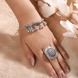 Aatmana Oxidized Silver-Plated & Ghungroo Beaded Bracelet with Textured Ring image 2