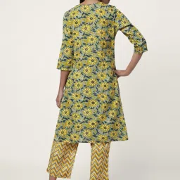 Rangmanch by Pantaloons Green & Yellow Floral Print Kurta Palazzo Set image 2