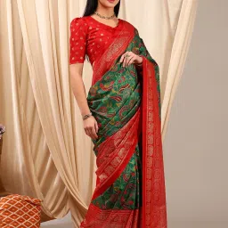 Saree Mall Green Printed Sarees With Unstitched Blouse image 3