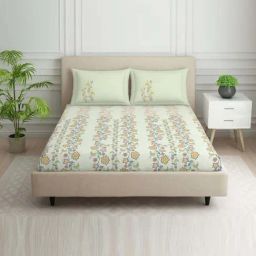 Spaces Savoire Light Green 100% Cotton 144 TC Double Bedsheet with 2 Pillow Covers-picture-17