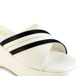 IKAGI Platform Sandals image 4