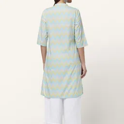 Rangmanch by Pantaloons Green Cotton Printed Straight Kurta image 2