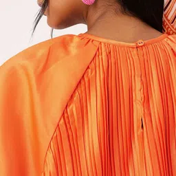 DressBerry Glamorous Accordion Pleats Raglan Top image 3