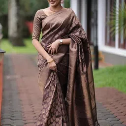 KSALIYA Ethnic Motifs Art Silk Saree image 3
