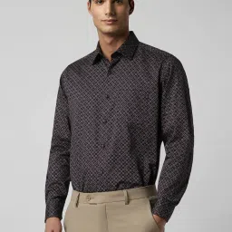 Van Heusen Black Cotton Regular Fit Printed Shirt image 3