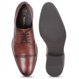 Hush Puppies by Bata Men's Newyork - Toecap Brown Derby Shoes image 3