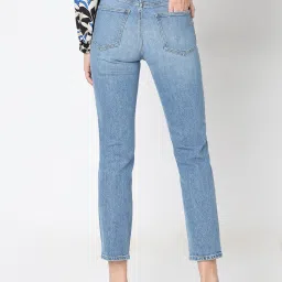 Vero Moda Light Blue Blended Straight Fit High Rise Jeans image 3