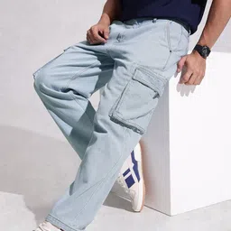 WROGN Men Cargo Fit Light Fade Stretchable Jeans-picture-6