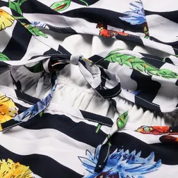 KASSUALLY Deep Black and White Floral Print Smocked Dress image 2