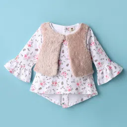 ToffyHouse Cotton Woven Full Sleeves Floral Printed Top With Fur Shrug & Leggings Set - Dark Pink image 2