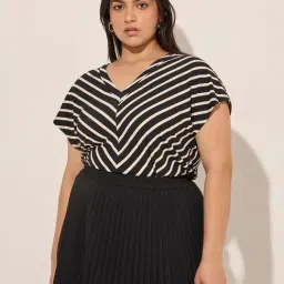 Gia by Westside Black Chevron Printed Top-picture-17