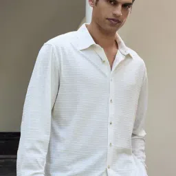 Andamen Monsoon Off-White Cotton Relaxed Fit Stripes Shirt-image-82