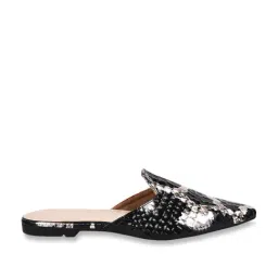 The White Pole Women's Black Mule Shoes image 3