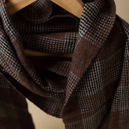 KUSVAA Unisex Checked Merino Wool Mufflers image 3