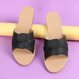 Ginger by Lifestyle Women's Black Cross Strap Sandals-picture-15