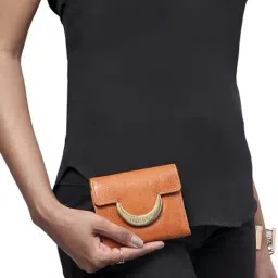 Hidesign Beatrix Burn Tan Solid Tri-fold Wallet For Women-image-24