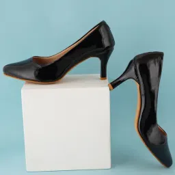 Scentra Women's Black Stiletto Pumps-image-11