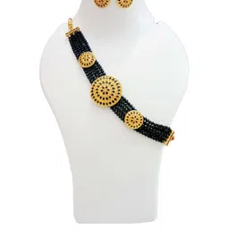 Balaji Gold Plated Circular Pendant Choker Earrings image 2
