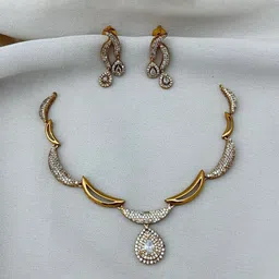 D Rio Fashions Gold-Plated Cubic Zirconia-StuddedJewellery Set-image-3