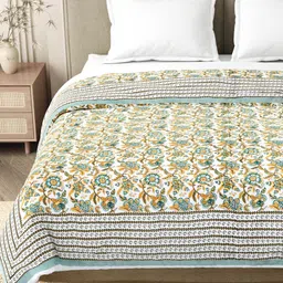 The Craft Monk White Printed Cotton Skin Friendly 350 GSM Mild Winter Quilt image 4