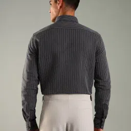 Tommy Hilfiger Black Cotton Regular Fit Striped Shirt image 2