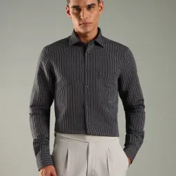 Tommy Hilfiger Black Cotton Regular Fit Striped Shirt-picture-24