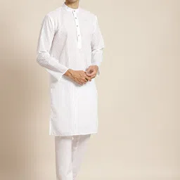 SOJANYA Men White Chikankari Pure Cotton Kurta with Churidar & Nehru Jacket image 3