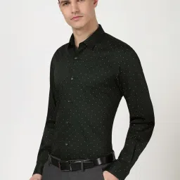 Peter England Black Cotton Slim Fit Printed Shirt image 3