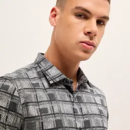 The Bear House Black Cotton Printed Regular Fit Shirt image 4
