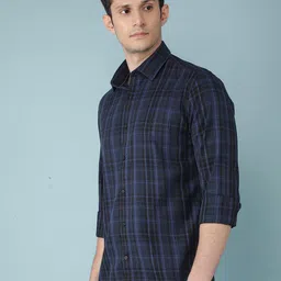 Crimsoune Club Men Classic Slim Fit Tartan Checks Opaque Checked Casual Shirt image 4