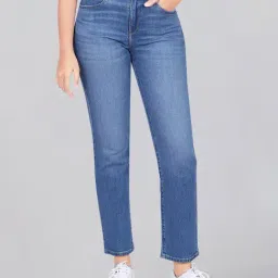 Wrangler Blue Cotton Solid Straight Fit Jeans-image-89