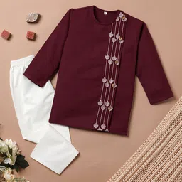 Desi Soota Cotton Full Sleeves Floral Embroidered Kurta Pyjama Set - Maroon-picture-14