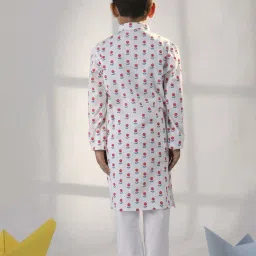VASTRAMAY Boys White Cotton Floral Full Sleeves Kurta Sets image 3