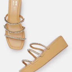 ZORI WORLD Embellished Flatform Heels-picture-49