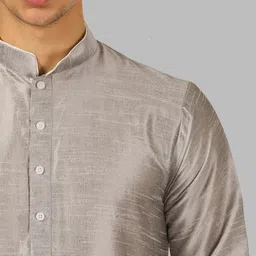 ROYAL KURTA Men Silver-Toned Kurta with Dhoti Pants image 2
