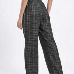 glitchez Women Checked Relaxed Fit Trouser image 3