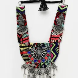 Moedbuille Crystals Studded Handwoven Antique Design Oxidised Silver Plated Tasselled Necklace image 3