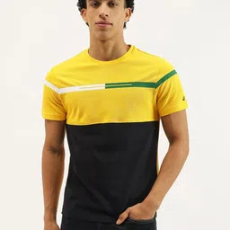United Colors of Benetton Men Colourblocked Pure Cotton Pockets T-shirt image 1