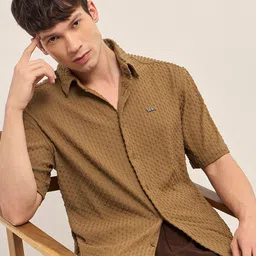 THE BEAR HOUSE Oversized Textured Spread Collar Casual Shirt-image-2