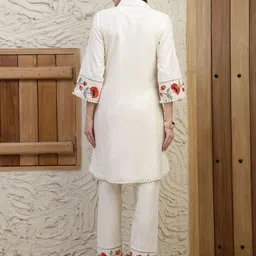 Berrylicious Embroidered Shirt Collar Pure Cotton Tunic & Trousers image 4