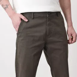 Mast & Harbour Men Mid-Rise Regular Fit Chinos image 3