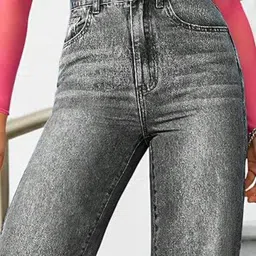 ROBECULT COLLECTION Women Comfort Straight Fit High-Rise Light Fade Jeans image 3